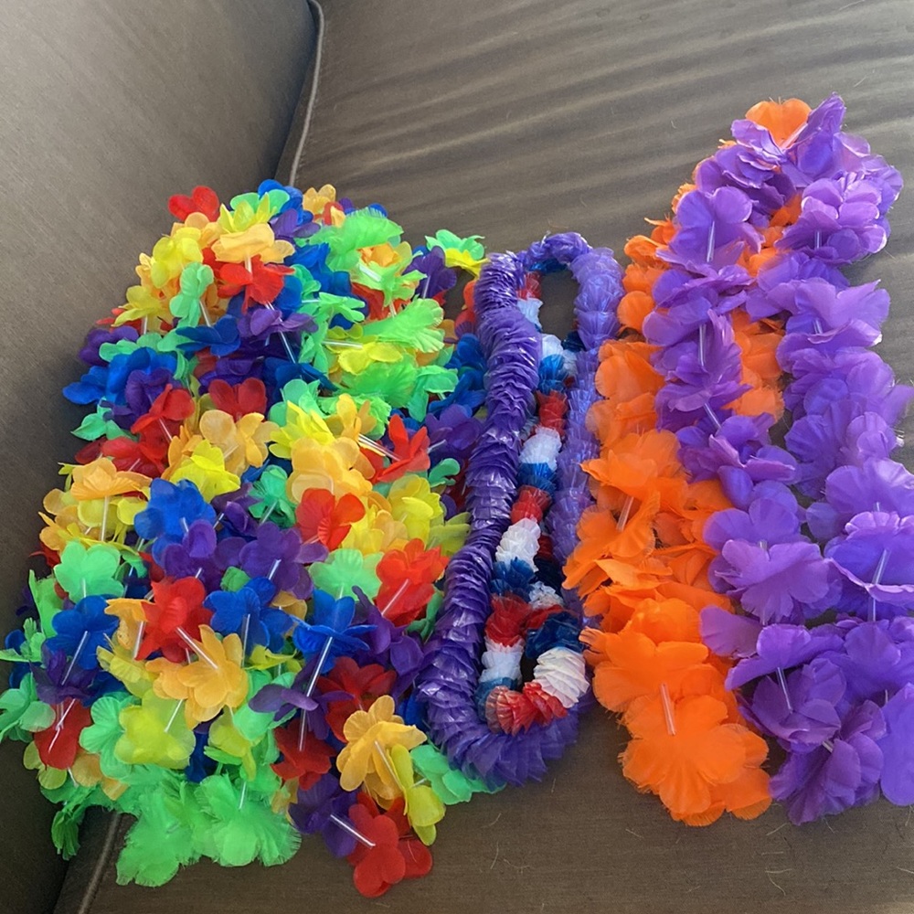 23 Hawaiian Party Flower Garlands, Tropical Beach Party Deco